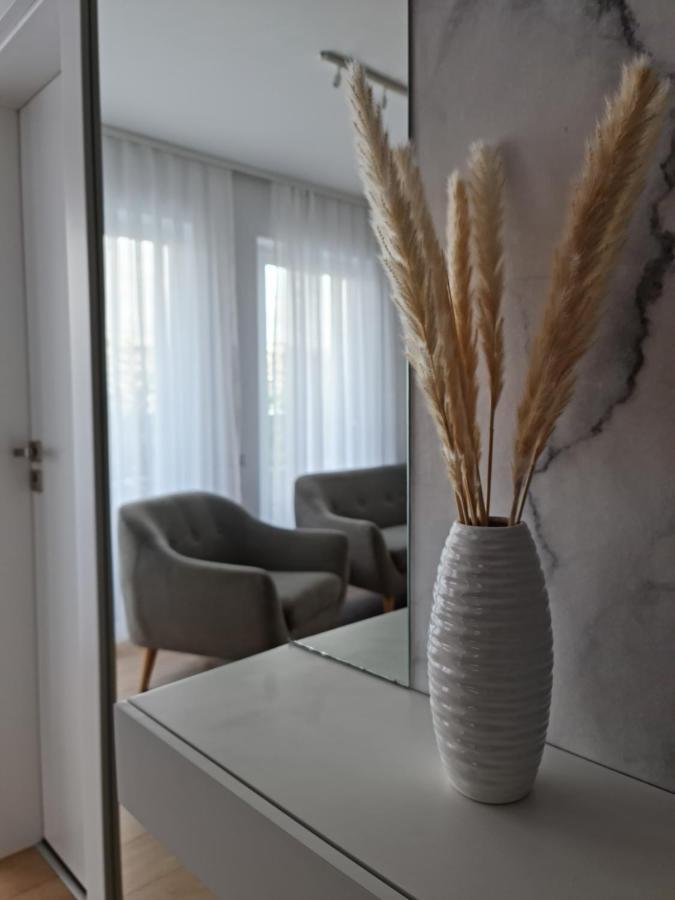 Sara Apartment 오라데아 외부 사진